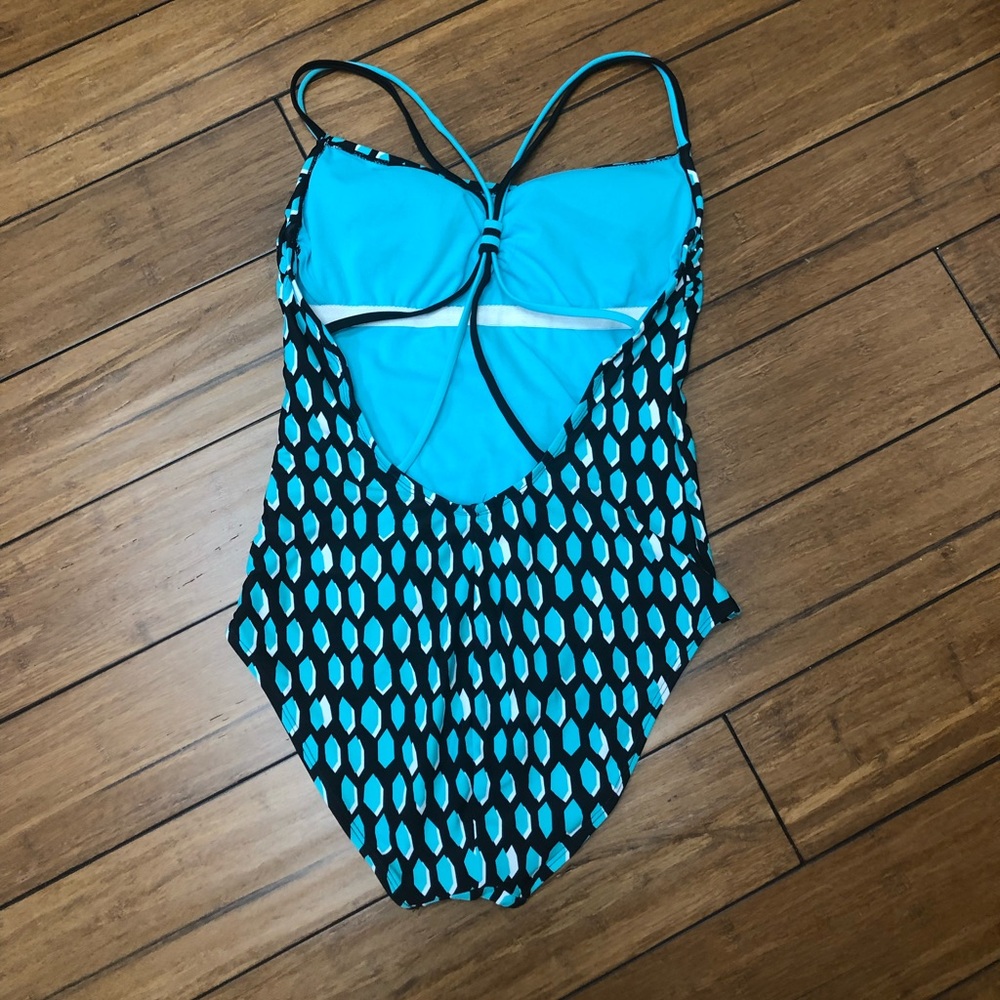 Swimsuit!!! - Picture 2 of 3